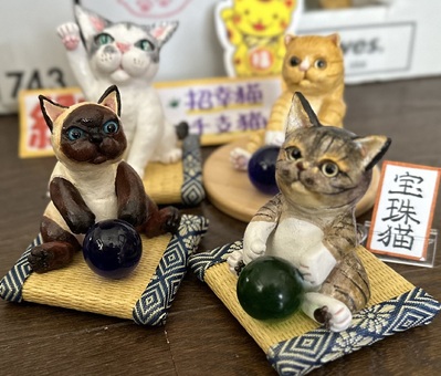 羊毛フェルト猫黒猫子猫ちゃんの春リース壁飾りハンドメイド